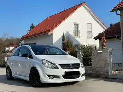 Weiß Gebraucht 2009 Opel Corsa OPC Kleinwagen | 2.699 € (Guter Preis)