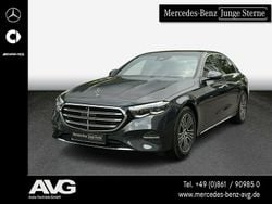 Grau Gebraucht 2024 Mercedes E200 Premium Limousine | 59.990 € (Teuer)