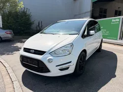 Weiß Gebraucht 2013 Ford S-MAX Titanium Van / Kleinbus | 9.990 € (Fairer Preis)