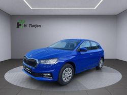Blau Neu 2025 Skoda Fabia Essence Kleinwagen | 16.690 € (Guter Preis)