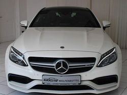 Weiß Gebraucht 2017 Mercedes C63 AMG AMG Coupé | 39.990 € (Superpreis)