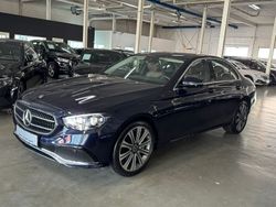 Cavansitblau metallic Gebraucht 2020 Mercedes E450 Avantgarde Limousine | 34.900 € (Etwas zu teuer)