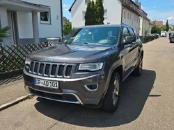 Grau Gebraucht 2015 Jeep Grand Cherokee Laredo SUV | 22.000 € (Etwas zu teuer)