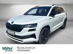 Weiß Gebraucht 2024 Skoda Karoq SportLine SUV | 40.990 € (Etwas zu teuer)