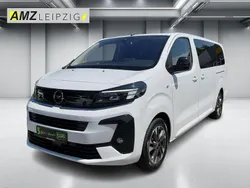 Lackierung weiss icy/typ ausse Gebraucht 2024 Opel Zafira Life Edition Van | 33.900 € (Superpreis)