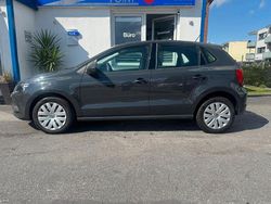 Grau Gebraucht 2017 VW Polo Trendline Kleinwagen | 8.450 € (Fairer Preis)