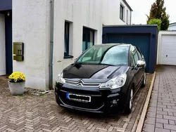Schwarz Gebraucht 2013 Citroën C3 Kleinwagen | 5.790 € (Etwas zu teuer)