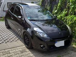 Schwarz Gebraucht 2012 Renault Clio IV Limousine | 3.300 € (Guter Preis)