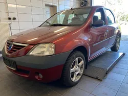 Rot Gebraucht 2008 Dacia Logan Lauréate Limousine | 1.250 € (Guter Preis)