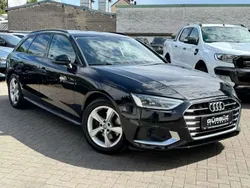 Brillantschwarz Gebraucht 2020 Audi A4 Advanced Kombi | 18.600 € (Fairer Preis)
