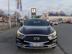 Schwarz Gebraucht 2018 Infiniti QX30 Premium SUV | 14.000 €