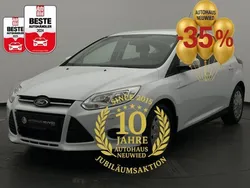 Weiß Gebraucht 2014 Ford Focus S Limousine | 7.990 € (Guter Preis)