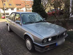 Silber Gebraucht 1988 BMW 318 Limousine | 9.399 €