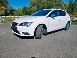 Weiß Gebraucht 2015 Seat Leon Style Kleinwagen | 11.000 € (Etwas zu teuer)