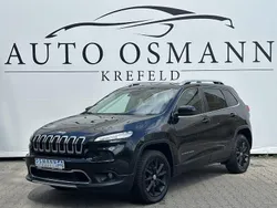 Schwarz Gebraucht 2016 Jeep Cherokee SUV | 11.950 € (Guter Preis)