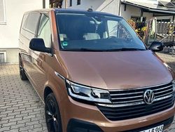 Orange Gebraucht 2022 VW Multivan Van | 65.560 €