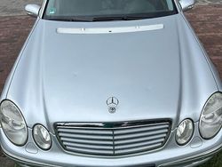Silber Gebraucht 2005 Mercedes E280 Limousine | 5.000 € (Fairer Preis)