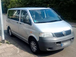 Grau Gebraucht 2006 VW T5 Van | 6.900 € (Etwas zu teuer)