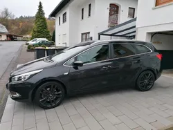 Schwarz Gebraucht 2015 Kia Ceed Sportswagon Kombi | 7.600 € (Guter Preis)