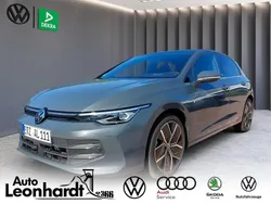 Grau Gebraucht 2024 VW Golf VIII Edition Limousine | 31.990 € (Fairer Preis)