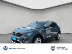 Blau Gebraucht 2022 VW T-Roc Life SUV | 22.990 € (Fairer Preis)