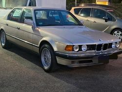 Gold Gebraucht 1987 BMW 730 Limousine | 10.900 €