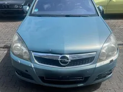 Grün Gebraucht 2006 Opel Vectra Limousine | 1.000 € (Superpreis)