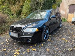 Schwarz Gebraucht 2007 Skoda Octavia LAURIN & KLEMENT Kombi | 5.250 €