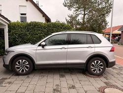 Reflexsilber metallic Gebraucht 2021 VW Tiguan Active SUV | 23.250 € (Guter Preis)