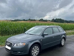 Grau Gebraucht 2005 Audi A4 Kombi | 1.700 € (Fairer Preis)