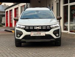 Weiß Gebraucht 2023 Dacia Jogger Extreme Van / Kleinbus | 23.700 € (Fairer Preis)
