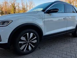 Weiß Gebraucht 2024 VW T-Roc Move SUV | 27.900 € (Guter Preis)