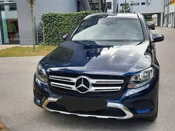 Blau Gebraucht 2017 Mercedes GLC250 SUV | 28.600 € (Fairer Preis)