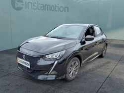 Schwarz Gebraucht 2021 Peugeot e-208 Active Kleinwagen | 15.140 € (Fairer Preis)