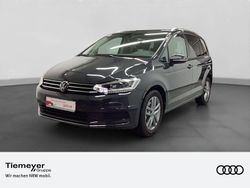 Grau Gebraucht 2024 VW Touran Move Van / Kleinbus | 35.980 € (Fairer Preis)