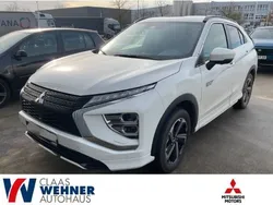 S) (weiss Gebraucht 2022 Mitsubishi Eclipse Cross Plus SUV | 26.900 € (Etwas zu teuer)