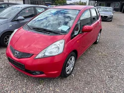 Rot Gebraucht 2009 Honda Jazz Trend Kleinwagen | 3.890 € (Fairer Preis)