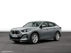 Grau Gebraucht 2024 BMW iX2 SUV | 48.999 € (Etwas zu teuer)