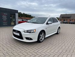 Weiß metallic Gebraucht 2014 Mitsubishi Lancer Sportback Diamant Edition Limousine | 11.500 €