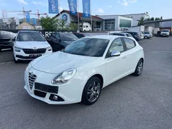 Colore esterno (bianco ghiacci Gebraucht 2015 Alfa Romeo Giulietta Kleinwagen | 6.990 € (Superpreis)