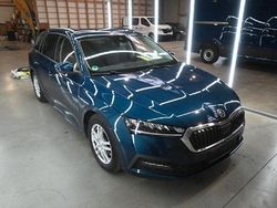 Lava blau Gebraucht 2020 Skoda Octavia Ambition Kombi | 15.490 € (Guter Preis)