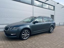 Grau Gebraucht 2019 Skoda Octavia Soleil Kombi | 9.900 € (Superpreis)
