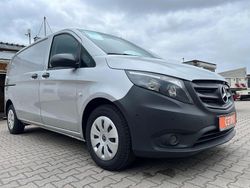 Silber Gebraucht 2020 Mercedes Vito Van / Kleinbus | 16.900 €