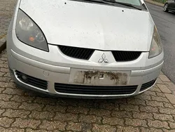 Grau Gebraucht 2007 Mitsubishi Colt Van / Kleinbus | 850 € (Guter Preis)