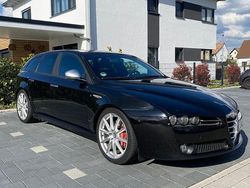 Schwarz Gebraucht 2008 Alfa Romeo 159 Ti Kombi | 4.100 € (Fairer Preis)