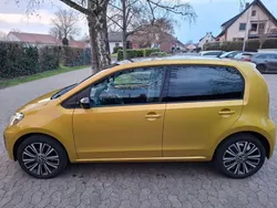 Gold Gebraucht 2020 VW up! Style Kleinwagen | 11.800 € (Fairer Preis)