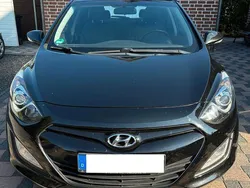 Schwarz Gebraucht 2012 Hyundai i30 Style Limousine | 5.100 € (Fairer Preis)