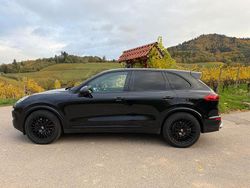 Schwarz Gebraucht 2016 Porsche Cayenne Platinum Edition SUV | 26.500 € (Fairer Preis)
