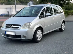 Silber Gebraucht 2005 Opel Meriva Van / Kleinbus | 600 € (Fairer Preis)
