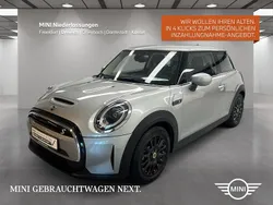 Grau Gebraucht 2023 Mini Cooper SE Kleinwagen | 18.490 € (Superpreis)